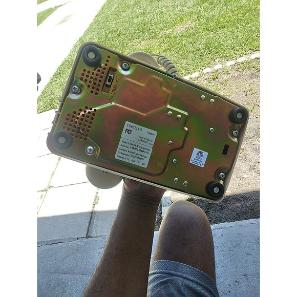 Cortelco 250000-MBA-27M Traditional Desk PHONE with call light - Picture 5 of 5